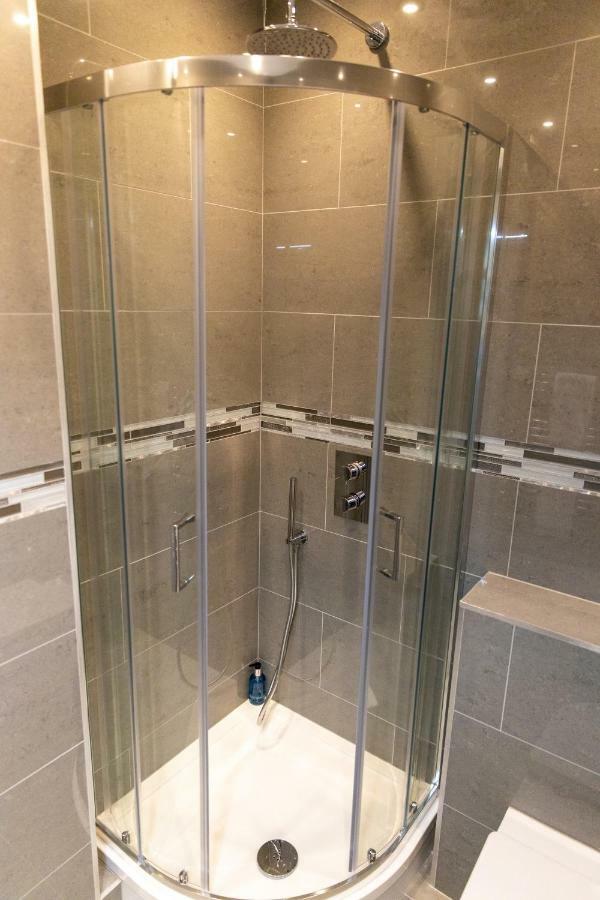 London Northwick Park Serviced Apartments By Riis Property Harrow Eksteriør bilde